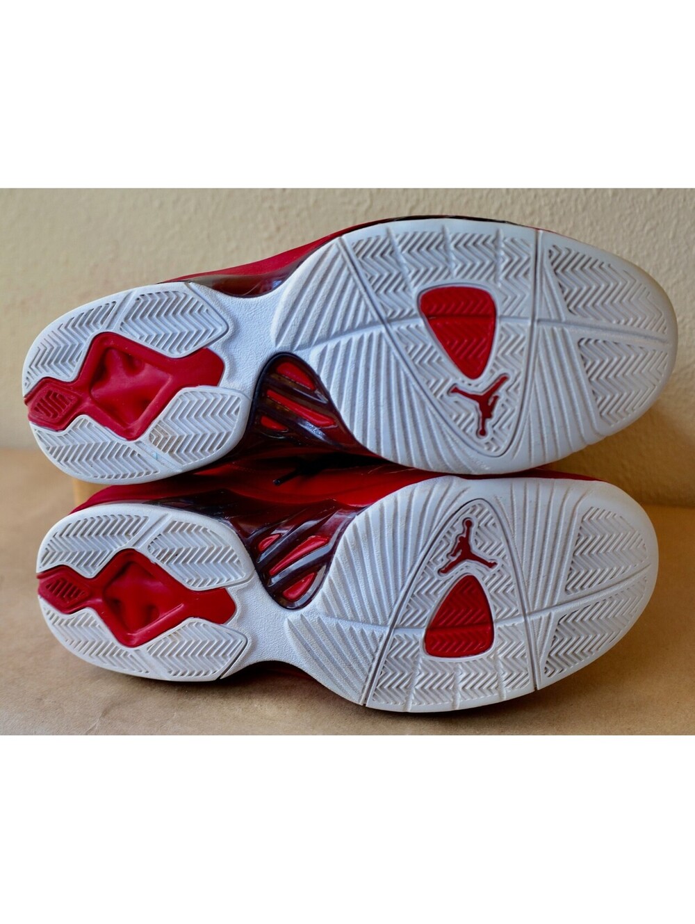 Size 9.5 - Air Jordan Melo M8 Gym Red Mens - Picture 6 of 8